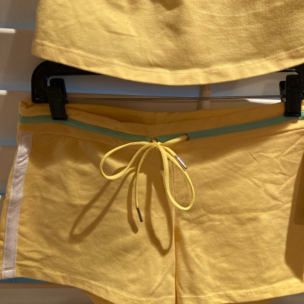 NWT Workout shorts and top and yellow white and mint green - Picture 4 of 7